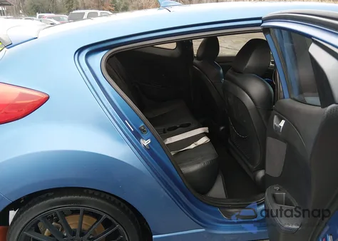 2016 Hyundai Veloster Turbo Rally Edition z USA, uszkodzony, nr VIN KMHTC6AE2GU251165